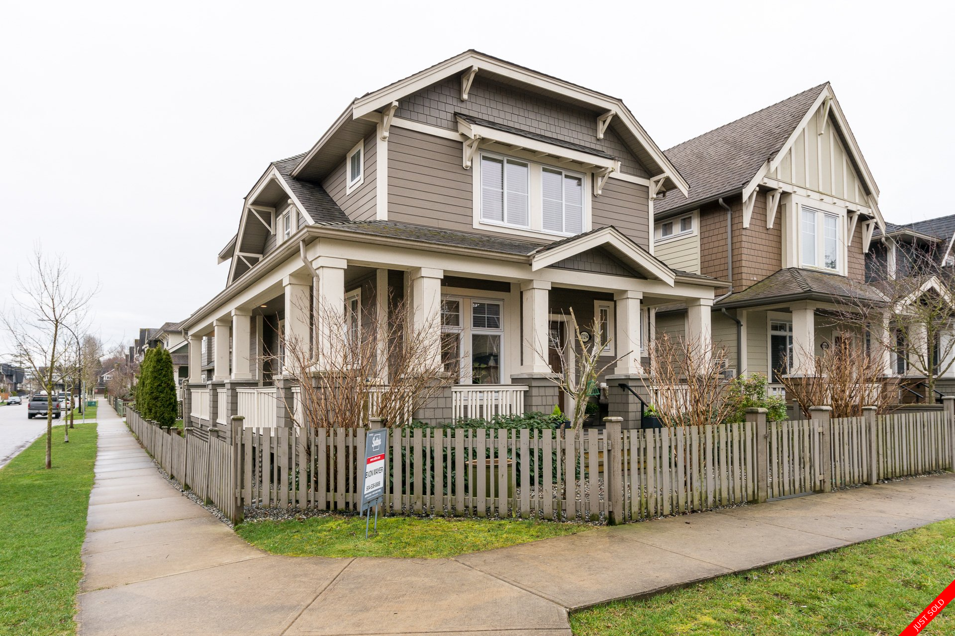 Pacific Douglas House for sale:  4 bedroom 3,148 sq.ft. (Listed 2017-03-10)