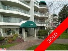 Sunnyside Park Surrey Condo for sale:  2 bedroom 1,275 sq.ft. (Listed 2011-04-19)