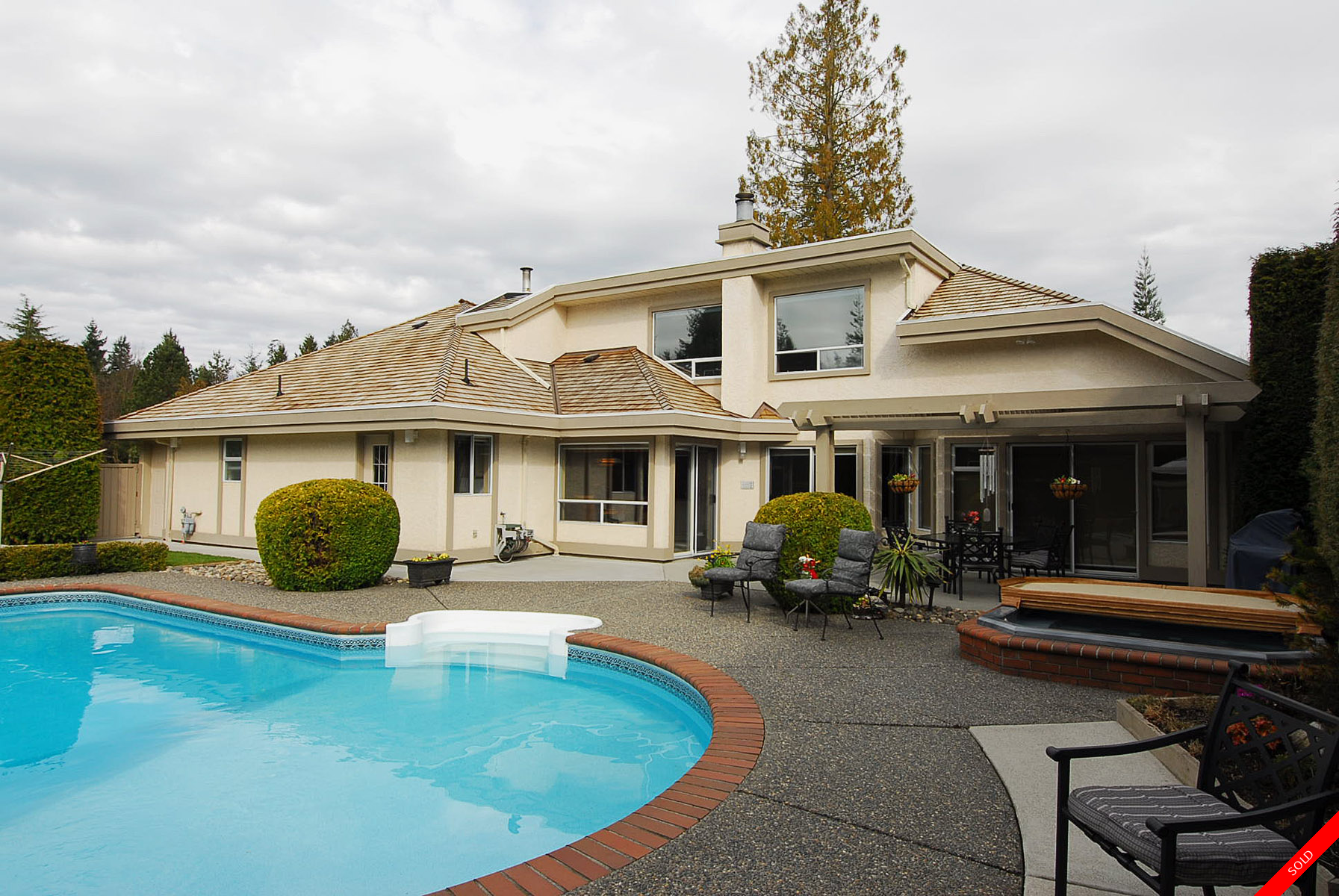 Crescent Bch Ocean Pk. House for sale:  5 bedroom 3,711 sq.ft. (Listed 2011-03-22)