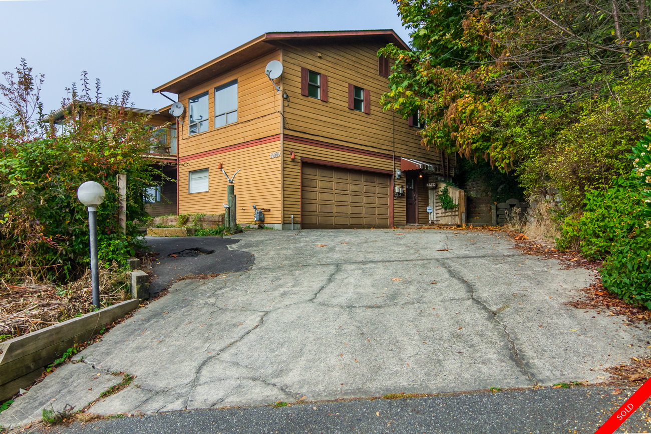White Rock House for sale: 2 bedroom 2,600 sq.ft. (Listed 2014-10-09)